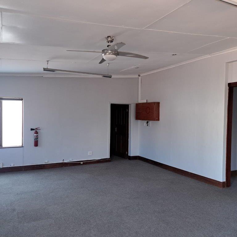 To Let commercial Property for Rent in Walmer Eastern Cape